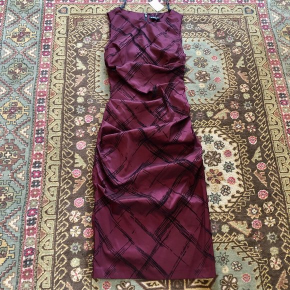 *NWT* Ruched Sleeveless Abstract Print Burgundy Dress - Made in Canada - XXS - Picture 7 of 16